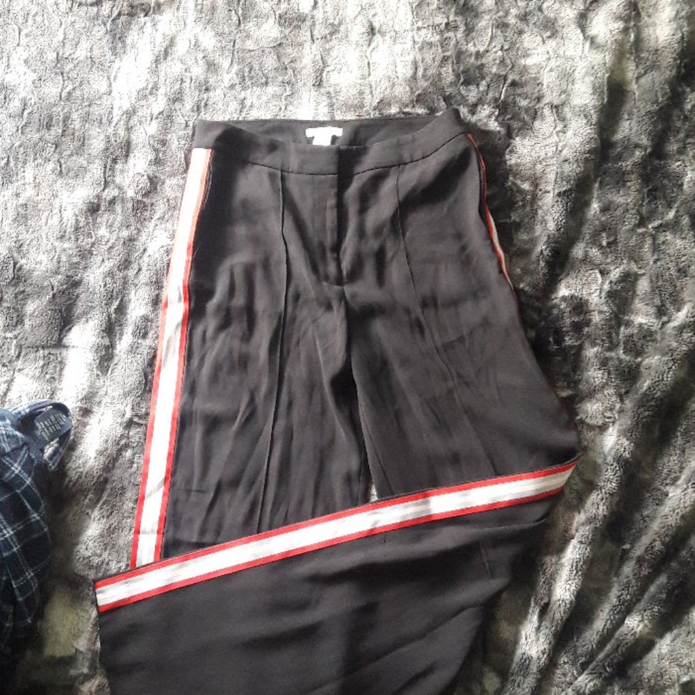 Wide leg pants